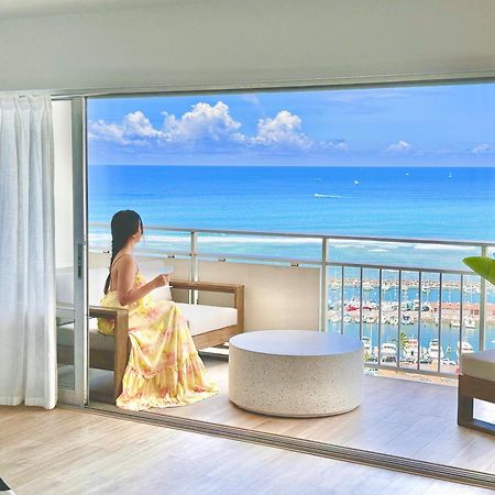 הונולולו Panoramic Oceanview Resort - Full Kitchen In Each Room, 2 Swimming Pools, Onsite Restaurants, Fireworks Every Friday מראה חיצוני תמונה