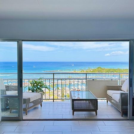 הונולולו Panoramic Oceanview Resort - Full Kitchen In Each Room, 2 Swimming Pools, Onsite Restaurants, Fireworks Every Friday מראה חיצוני תמונה