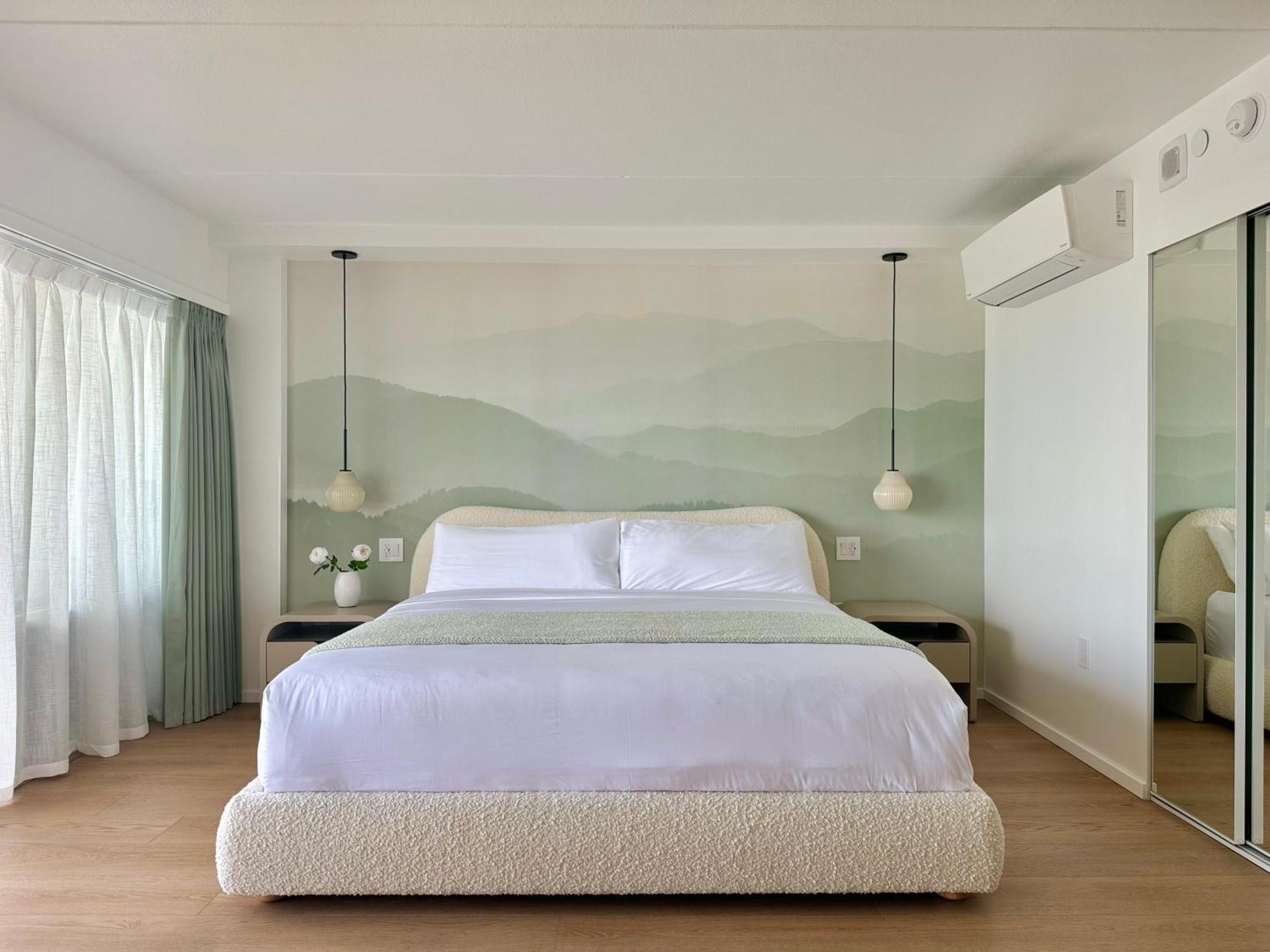 הונולולו Panoramic Oceanview Resort - Full Kitchen In Each Room, 2 Swimming Pools, Onsite Restaurants, Fireworks Every Friday מראה חיצוני תמונה