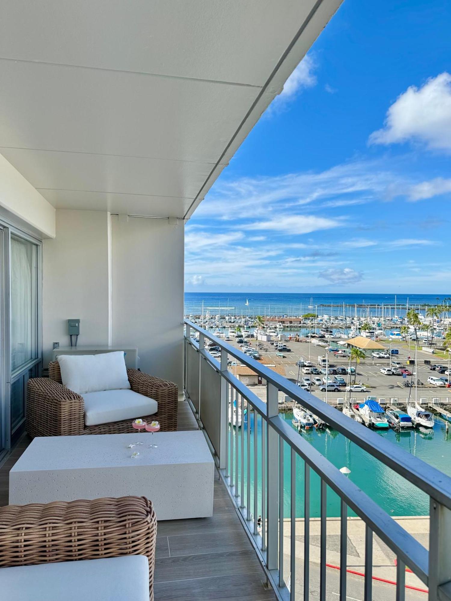 הונולולו Panoramic Oceanview Resort - Full Kitchen In Each Room, 2 Swimming Pools, Onsite Restaurants, Fireworks Every Friday מראה חיצוני תמונה